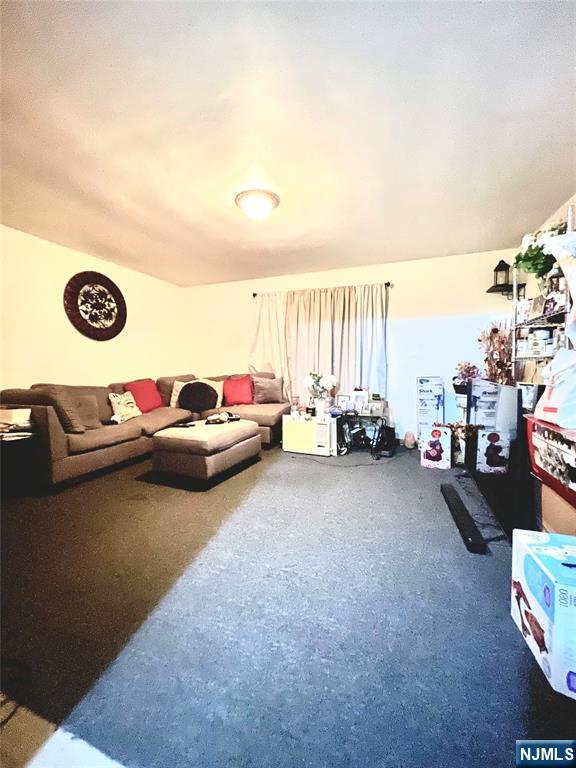 2 Van Valkenburgh Avenue, Bergenfield, NJ, 07621