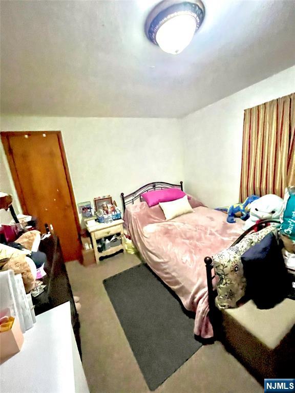 2 Van Valkenburgh Avenue, Bergenfield, NJ, 07621