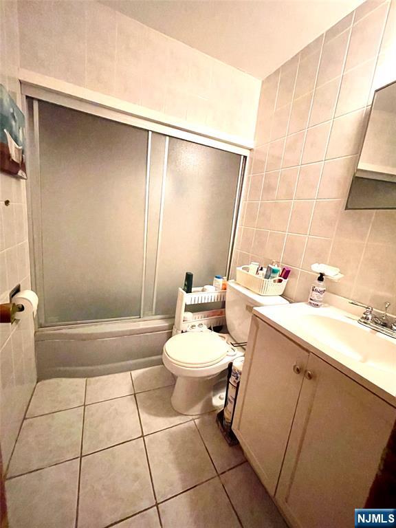 2 Van Valkenburgh Avenue, Bergenfield, NJ, 07621