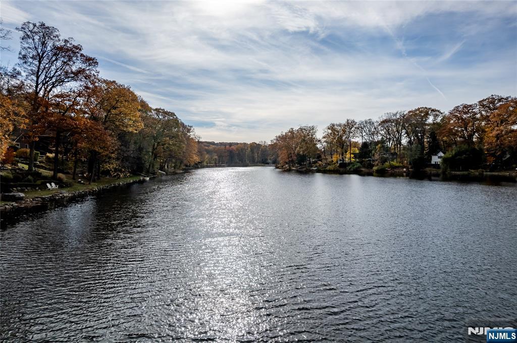 Homes for sale in Kinnelon Borough, NJ | 23 Cabot Ln, Kinnelon Borough, NJ 07405 | MLS# 26001226