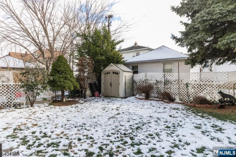 105 Knapp Avenue - Photo 2