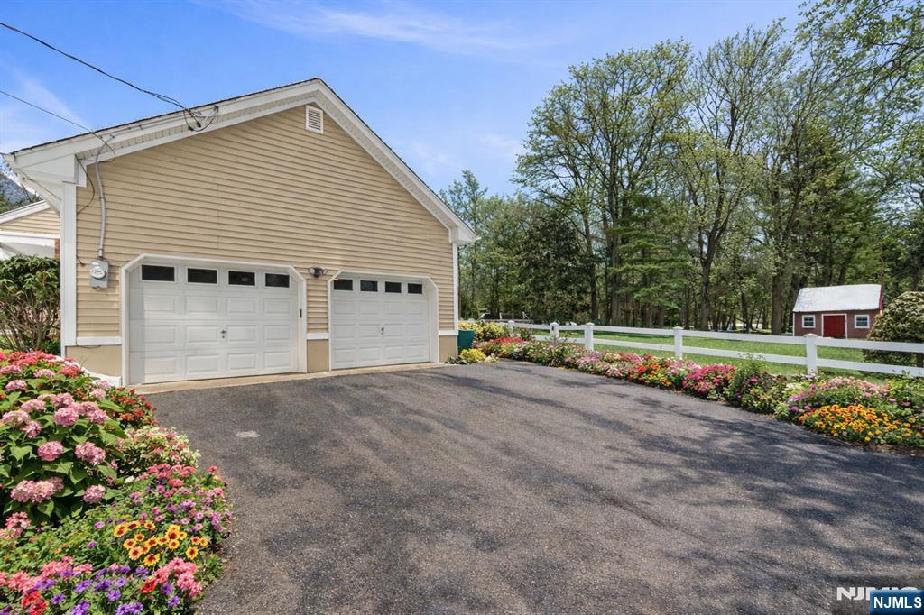 2 Overbrook Place, Hillsdale, NJ, 07642