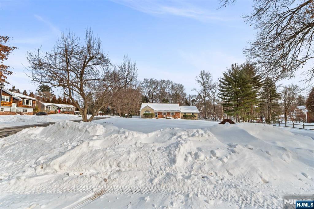 2 Overbrook Place, Hillsdale, NJ, 07642