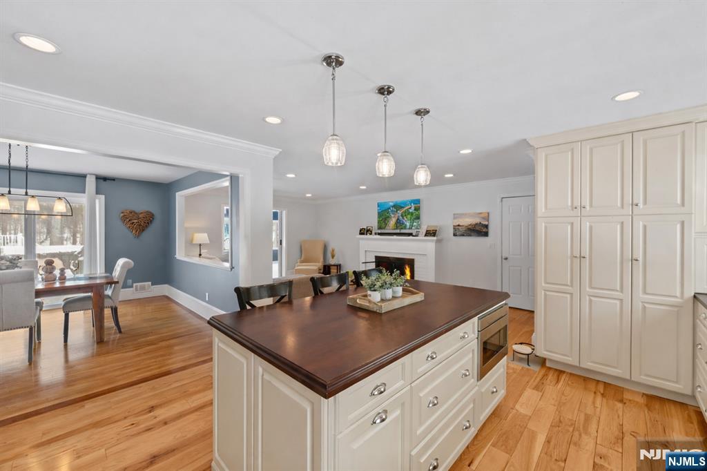 2 Overbrook Place, Hillsdale, NJ, 07642