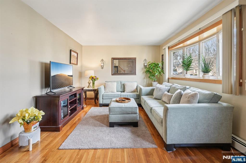 Homes for sale in Wayne, NJ | 132 Linden Rd, Wayne, NJ 07470 | MLS# 26001339