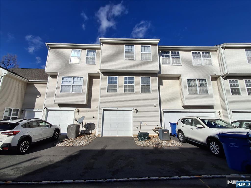16 Puchala Drive, Sayreville, NJ, 08859