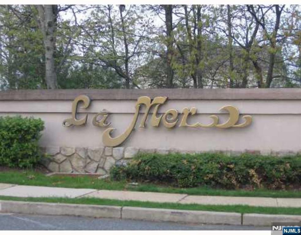 16 Puchala Drive, Sayreville, NJ, 08859