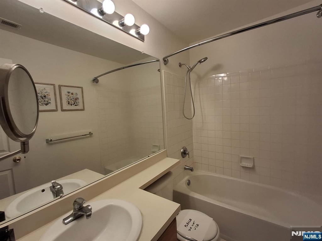 16 Puchala Drive, Sayreville, NJ, 08859