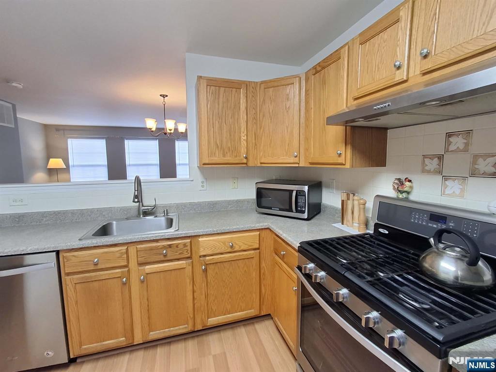 16 Puchala Drive, Sayreville, NJ, 08859