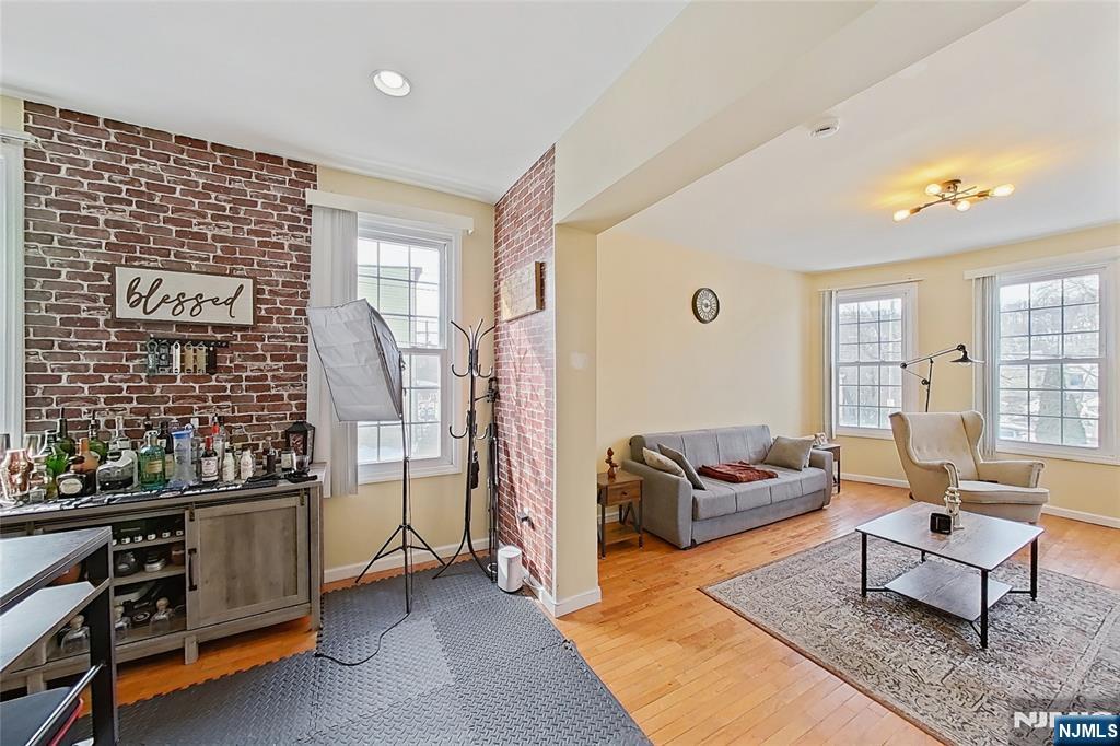 80 Newark Avenue, Paterson, NJ, 07503