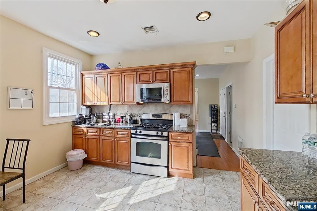 80 Newark Avenue, Paterson, NJ, 07503