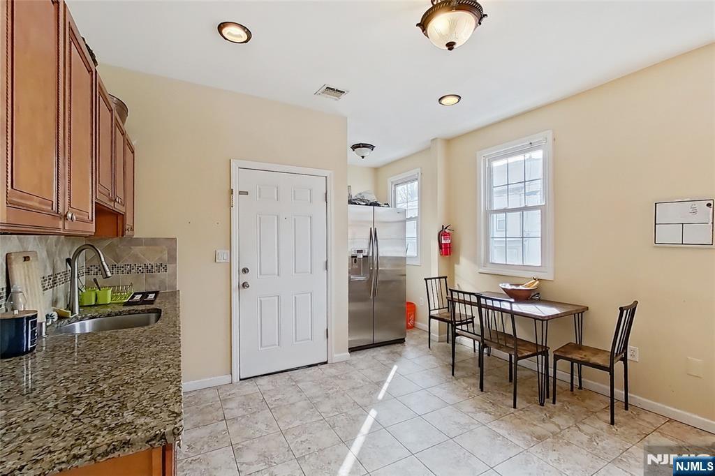 80 Newark Avenue, Paterson, NJ, 07503