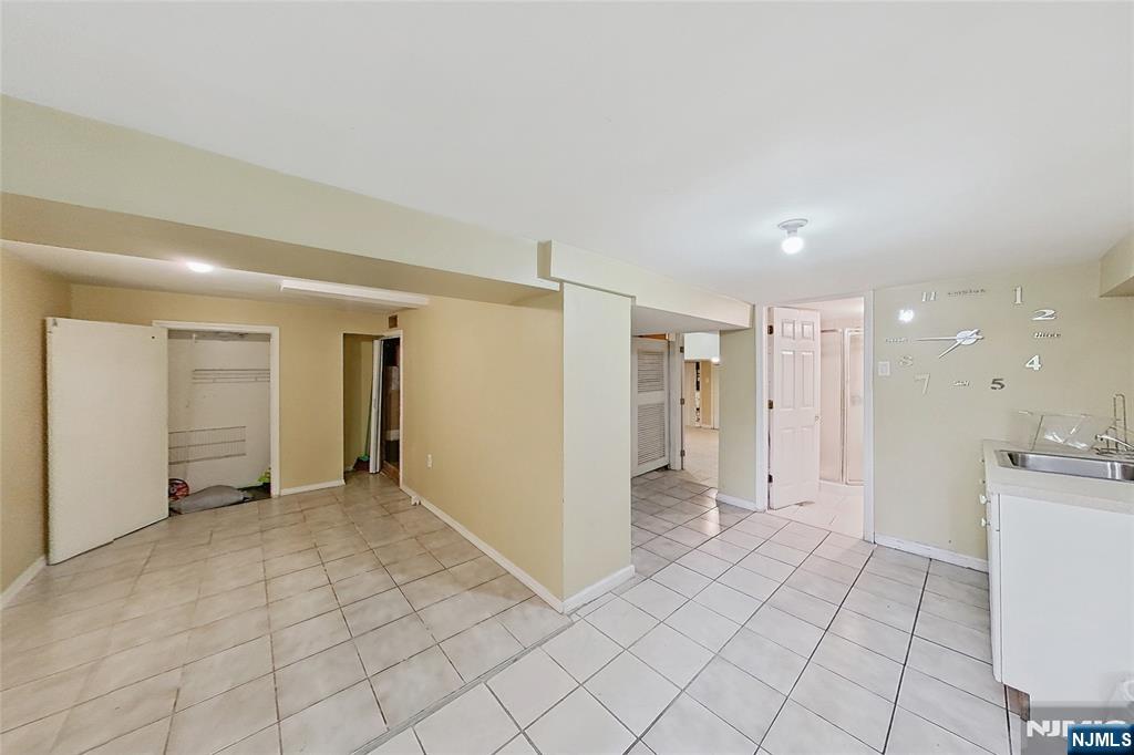 80 Newark Avenue, Paterson, NJ, 07503