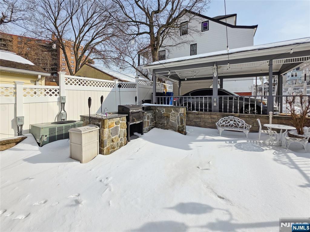 80 Newark Avenue, Paterson, NJ, 07503