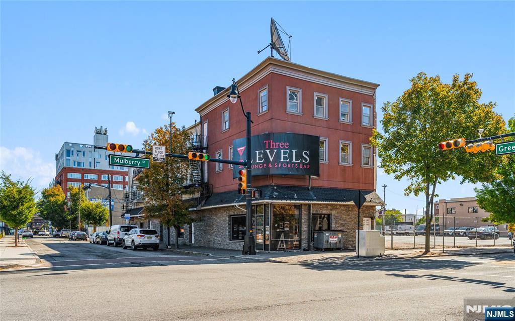 215 Main Street, Fort Lee, NJ, 07024