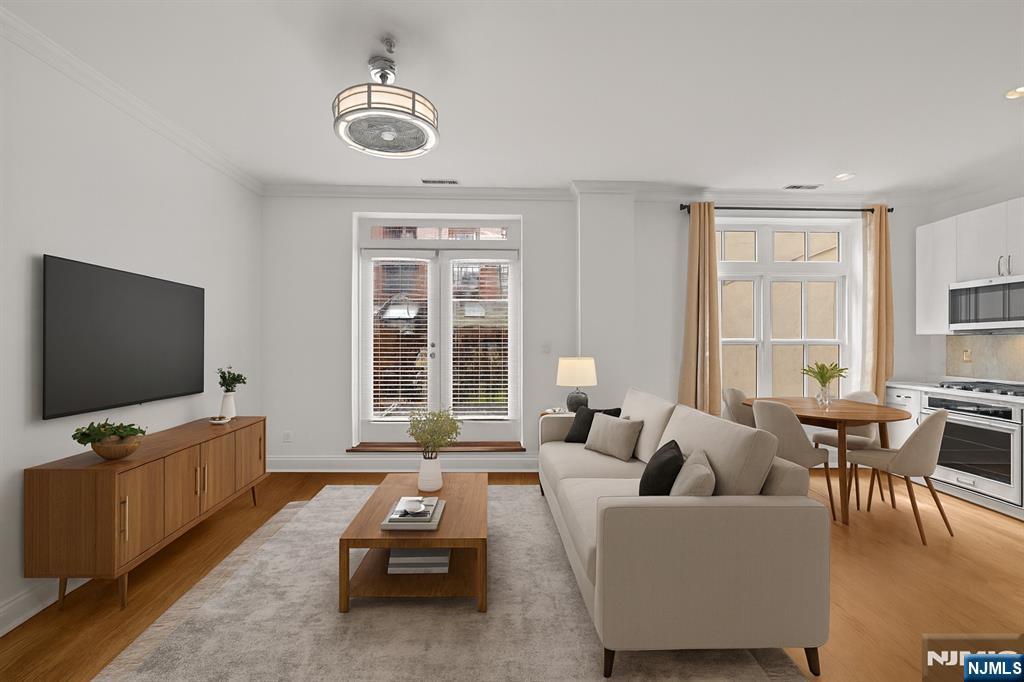 104 York Street UNIT 2A, Jersey City, NJ, 07302