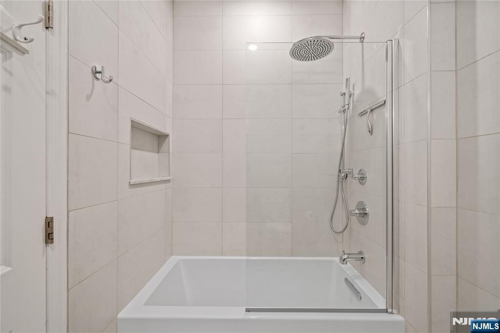 104 York Street UNIT 2A, Jersey City, NJ, 07302