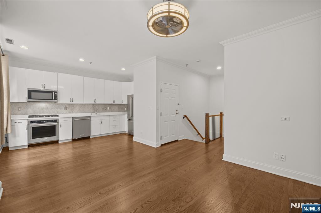 104 York Street UNIT 2A, Jersey City, NJ, 07302