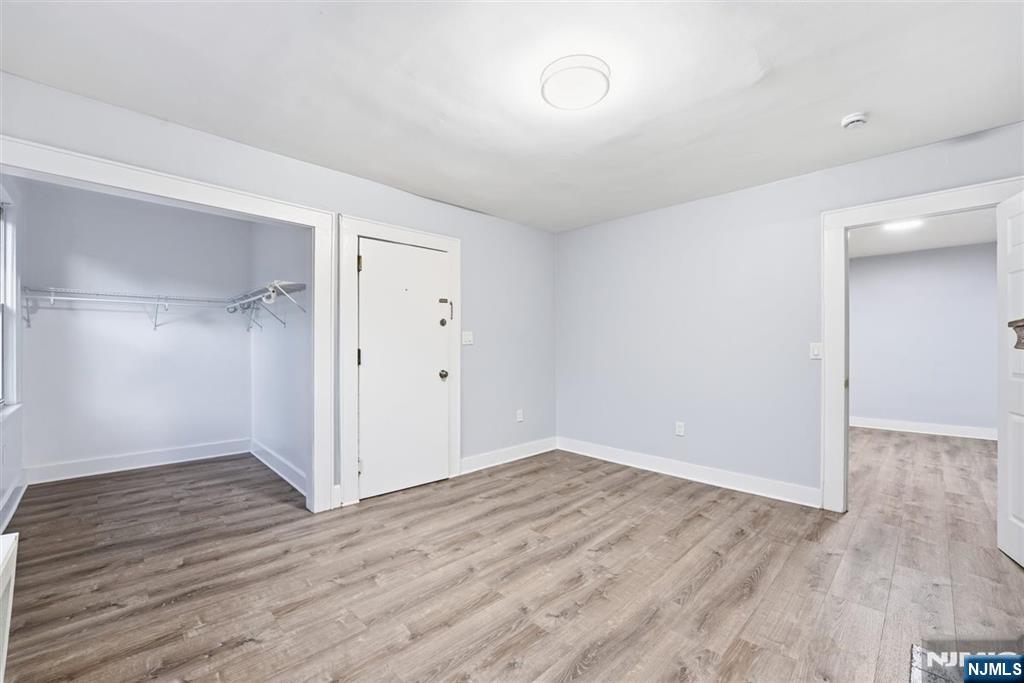 28-30 Monticello Avenue - Photo 2