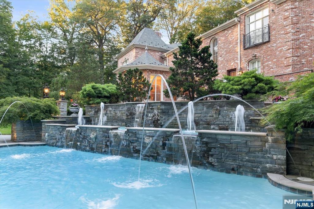 47 Fox Hedge Road, Saddle River, NJ 07458 Listing Photo  20