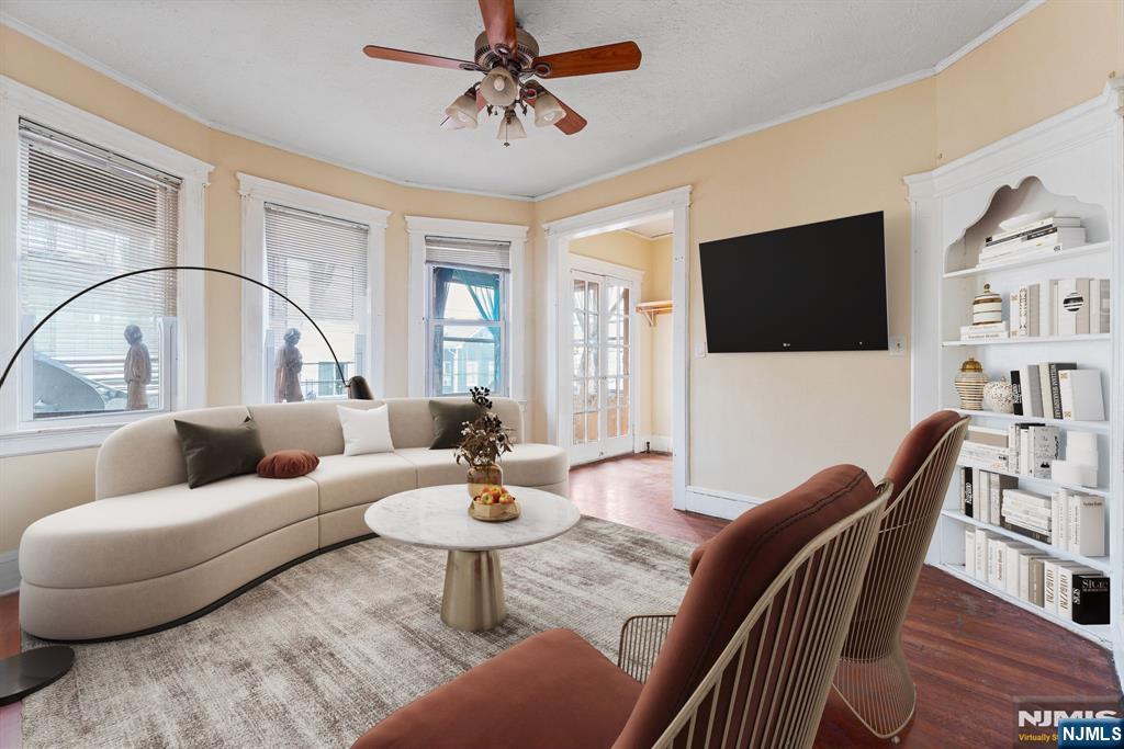 109 Orchard Street - Photo 3