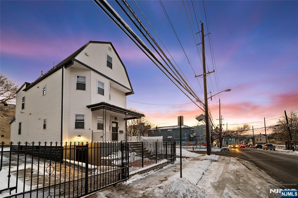 396 14th Avenue - Photo 3