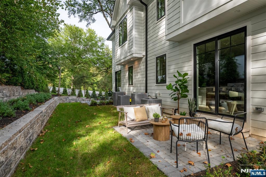 19 Fey Place — photo 31