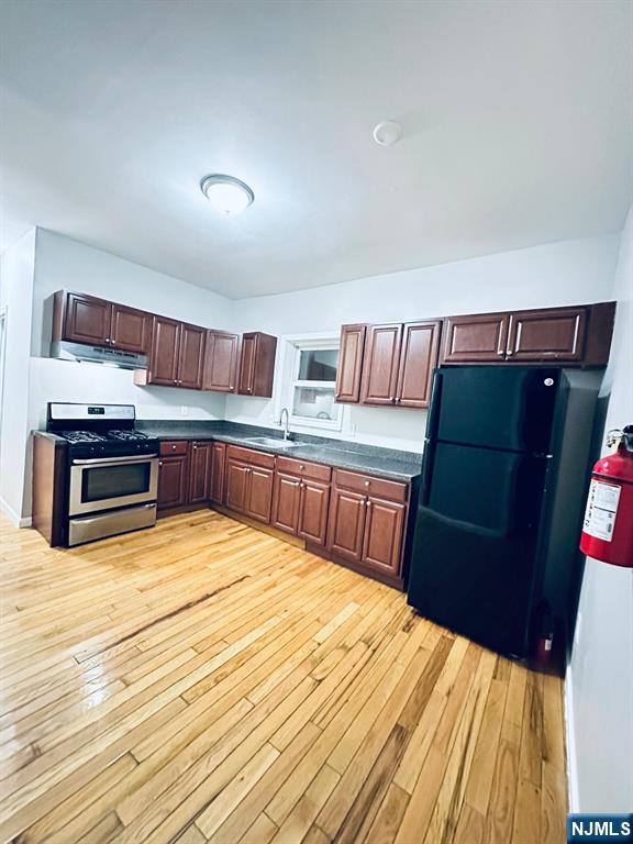 420 Jelliff Avenue 3rd Flr - Photo 3
