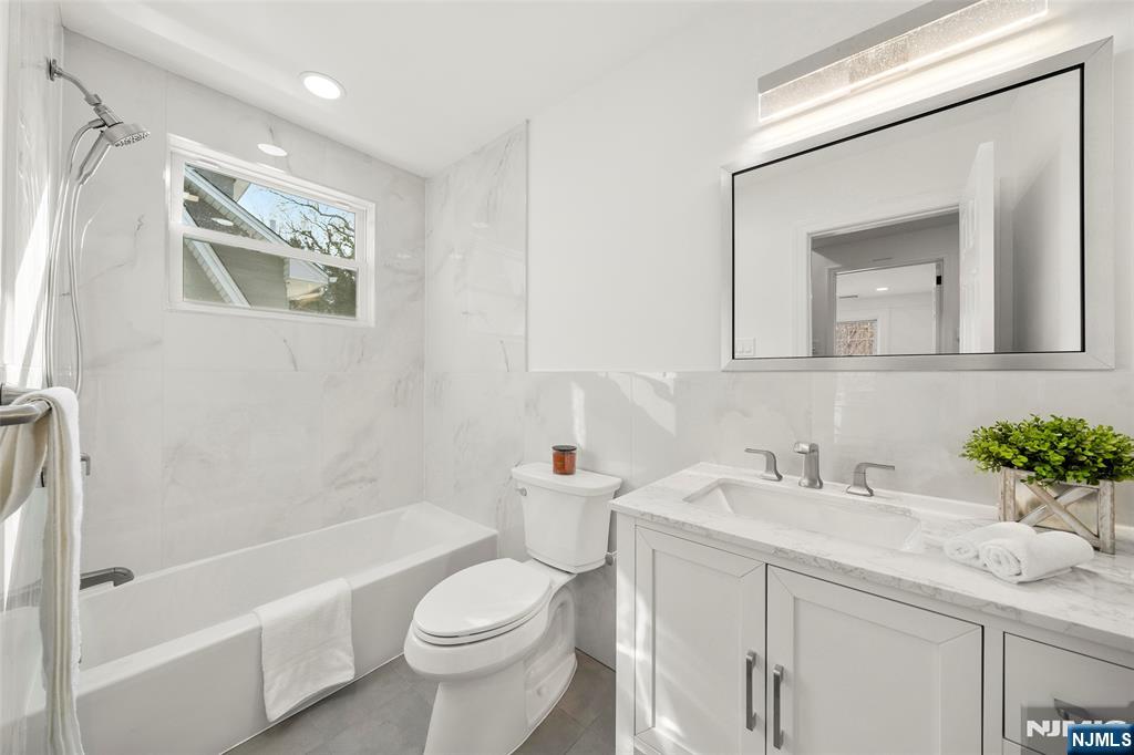 162 Sylvan Avenue, Leonia, NJ, 07605