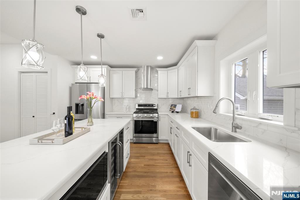 162 Sylvan Avenue, Leonia, NJ, 07605