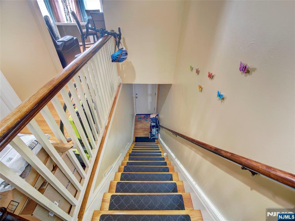 36 McKay Avenue - Photo 2