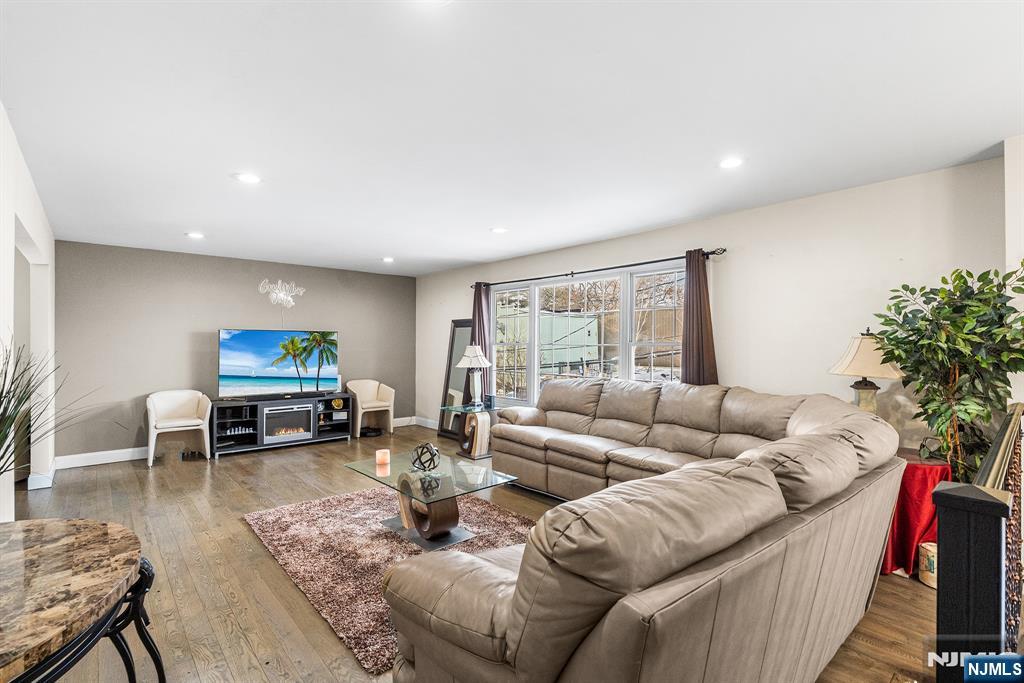 128 Baltimore Avenue - Photo 5