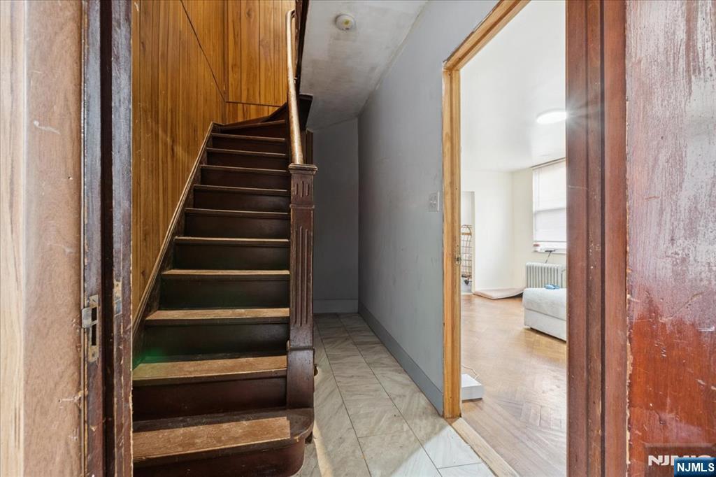 8617 Smith Avenue - Photo 3