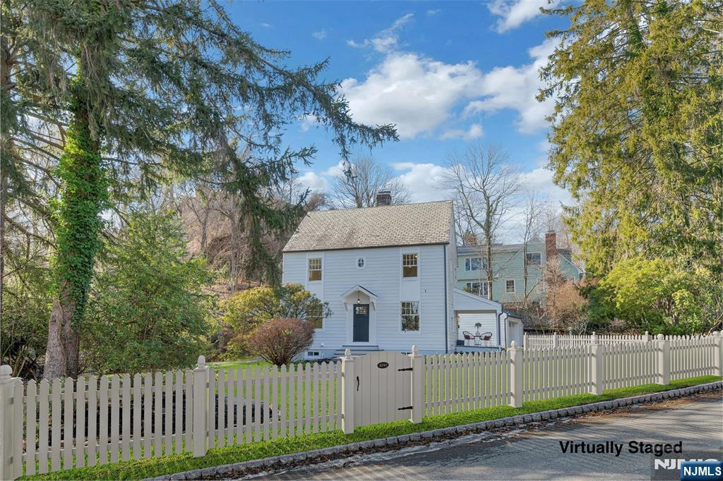 Homes for sale in Montclair, NJ | 30 Edgecliff Rd, Montclair, NJ 07043 | MLS# 26001658