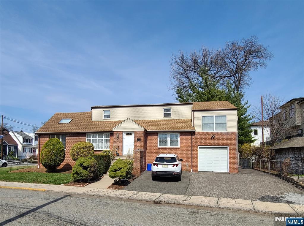 36 Hasbrouck Place, Rutherford, NJ, 07070
