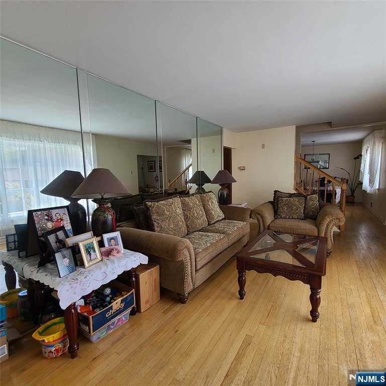 792 Kingsland Avenue