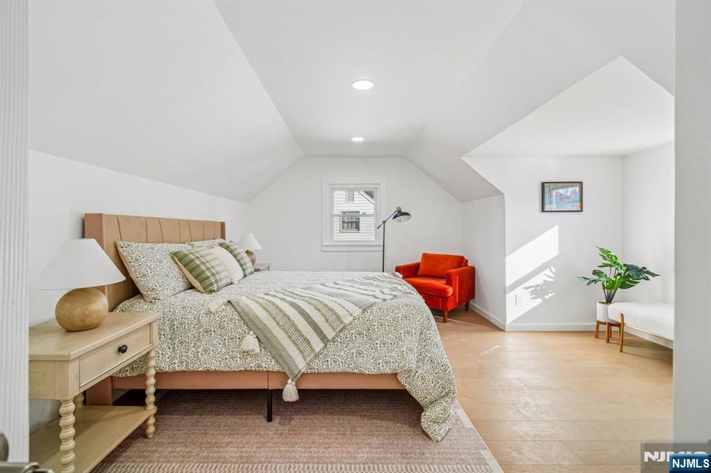 127 E Village Circle, Paramus, NJ, 07652