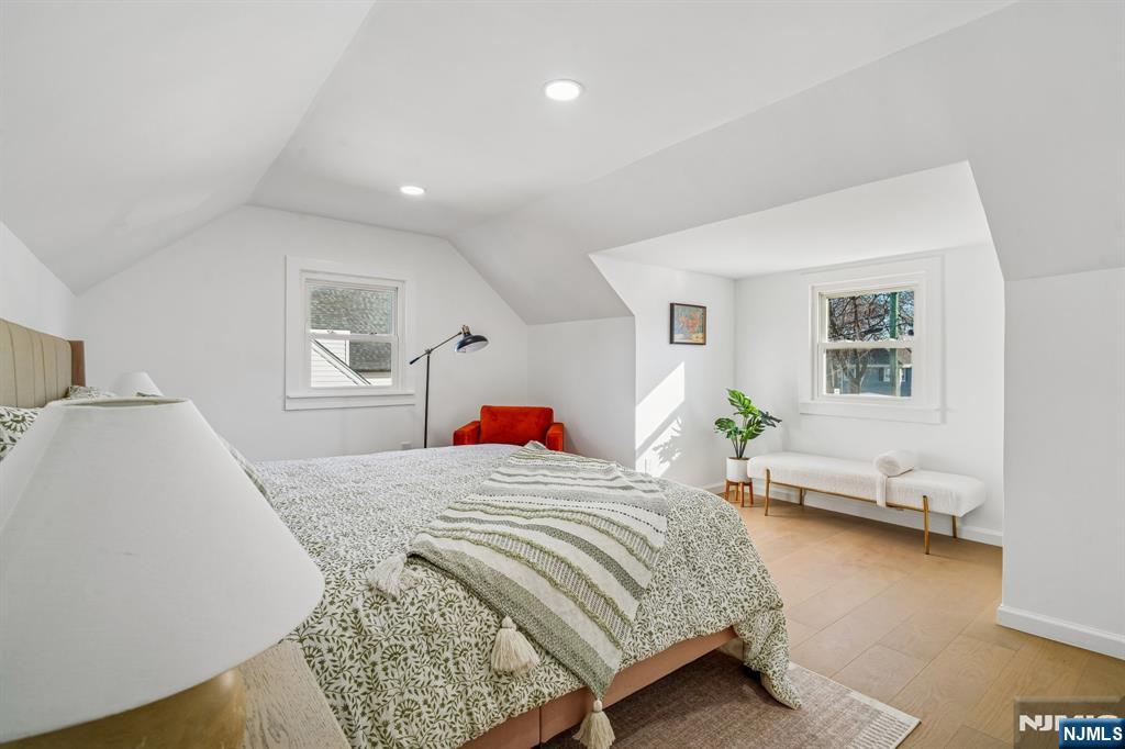 127 E Village Circle, Paramus, NJ, 07652