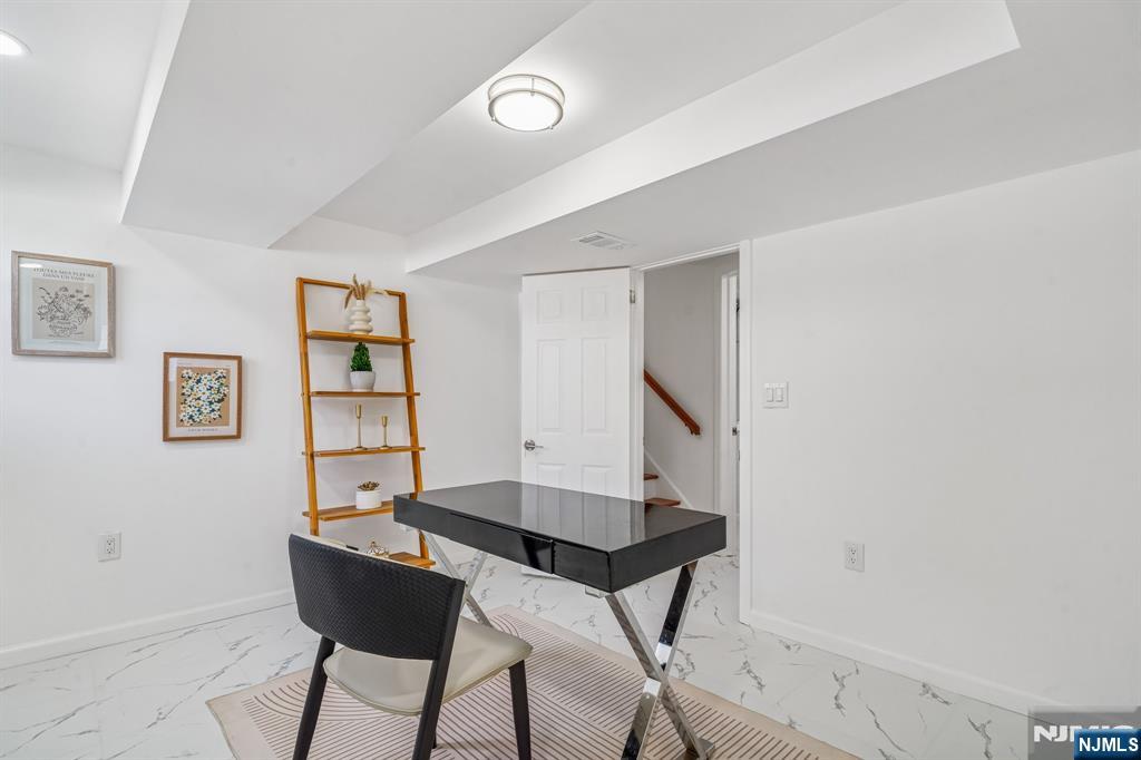 127 E Village Circle, Paramus, NJ, 07652