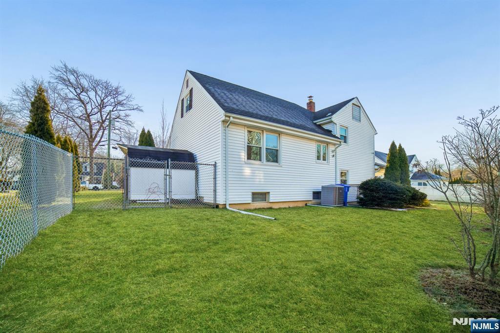 127 E Village Circle, Paramus, NJ, 07652