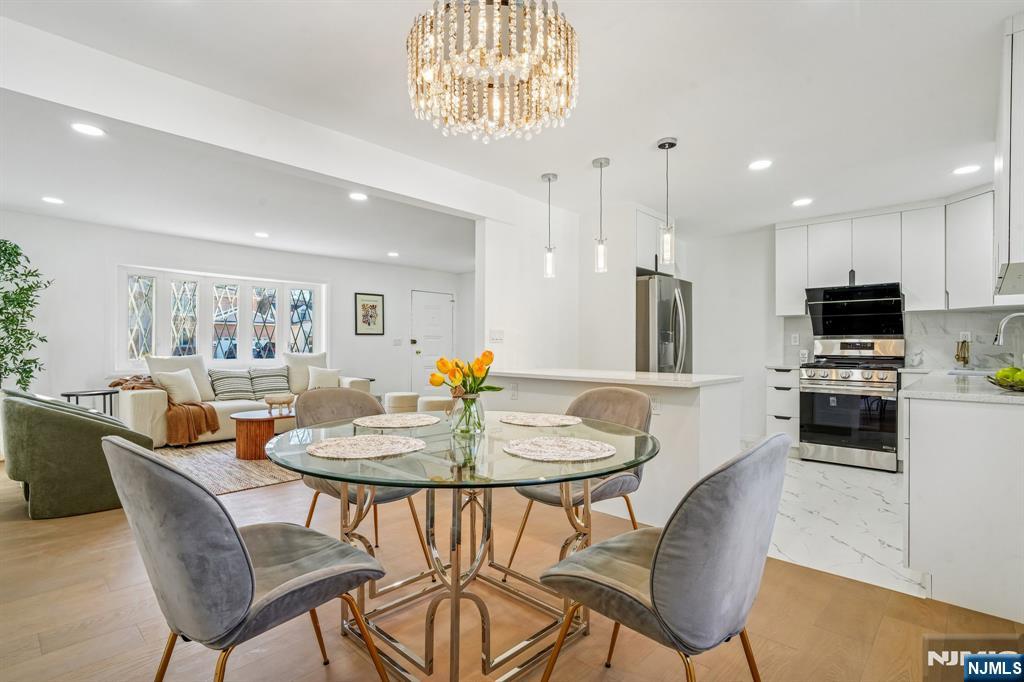 127 E Village Circle, Paramus, NJ, 07652