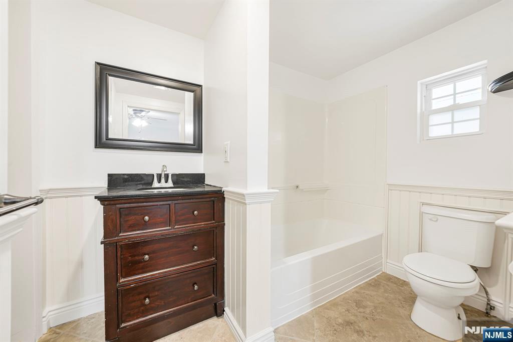 17 Central, Tenafly, NJ, 07670