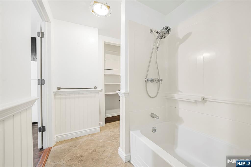 17 Central, Tenafly, NJ, 07670