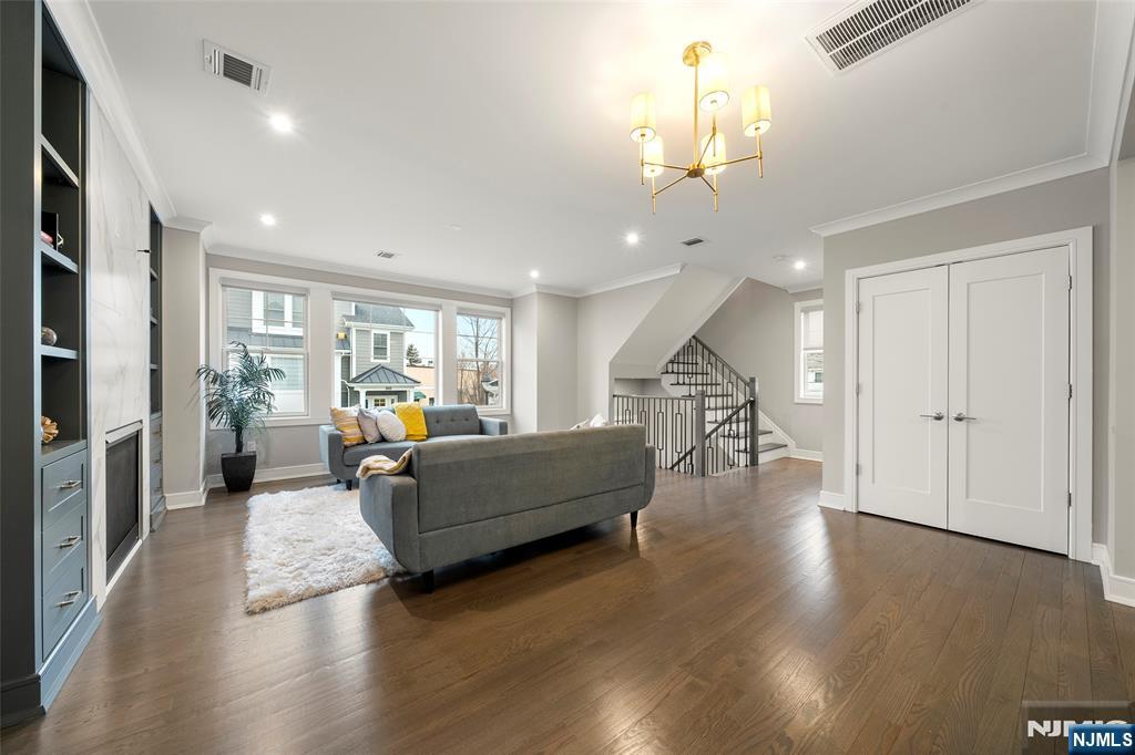 Homes for sale in Cresskill, NJ | 25 Division St #403, Cresskill, NJ 07626 | MLS# 26001747