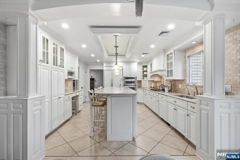 5 Michele Court, Cresskill, NJ, 07626