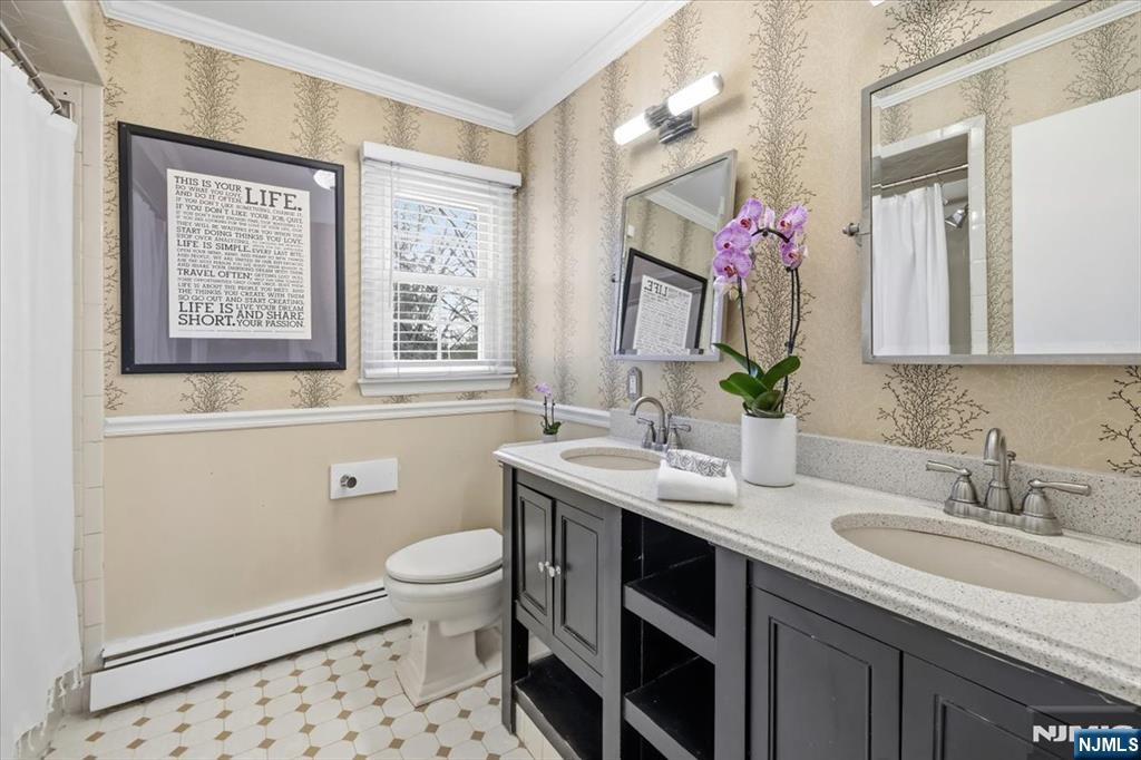 5 Michele Court, Cresskill, NJ, 07626