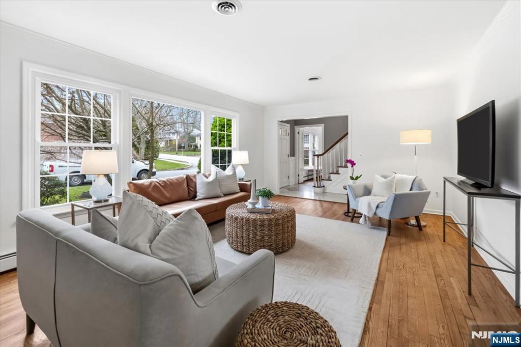 5 Michele Court, Cresskill, NJ, 07626