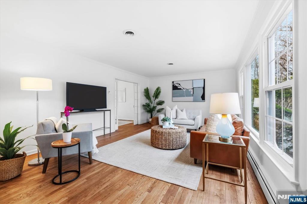 5 Michele Court, Cresskill, NJ, 07626