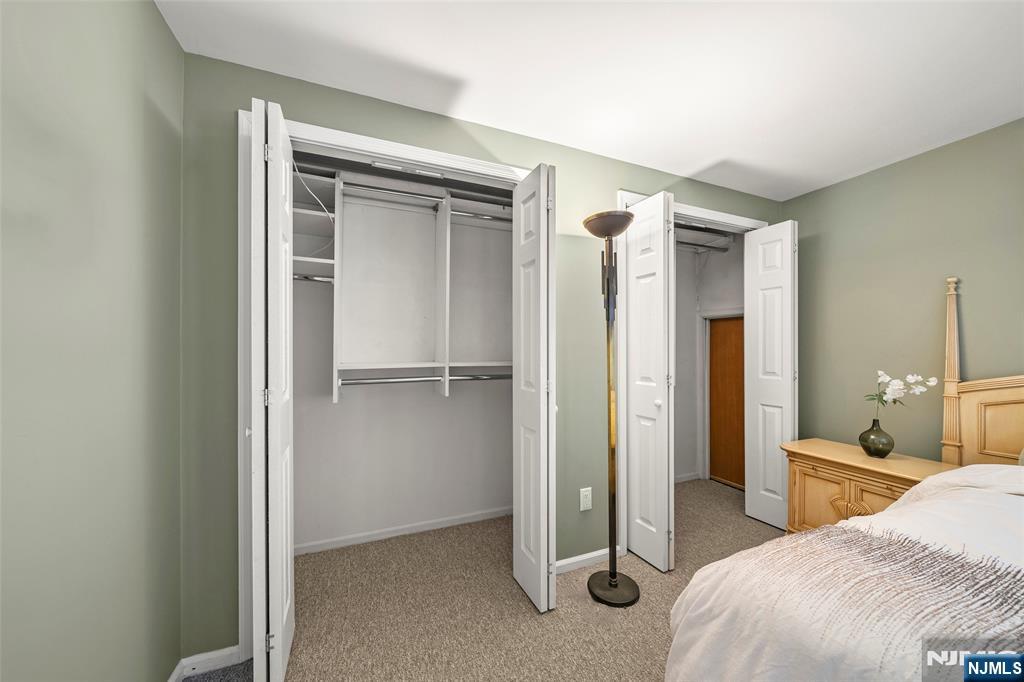 24 Meadowview Court, Leonia, NJ, 07605