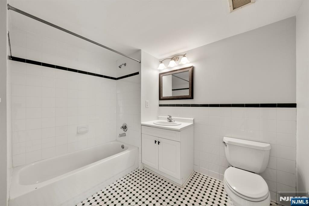 100 Old Palisade Road #914